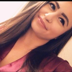 Meet your Posher, Mireya